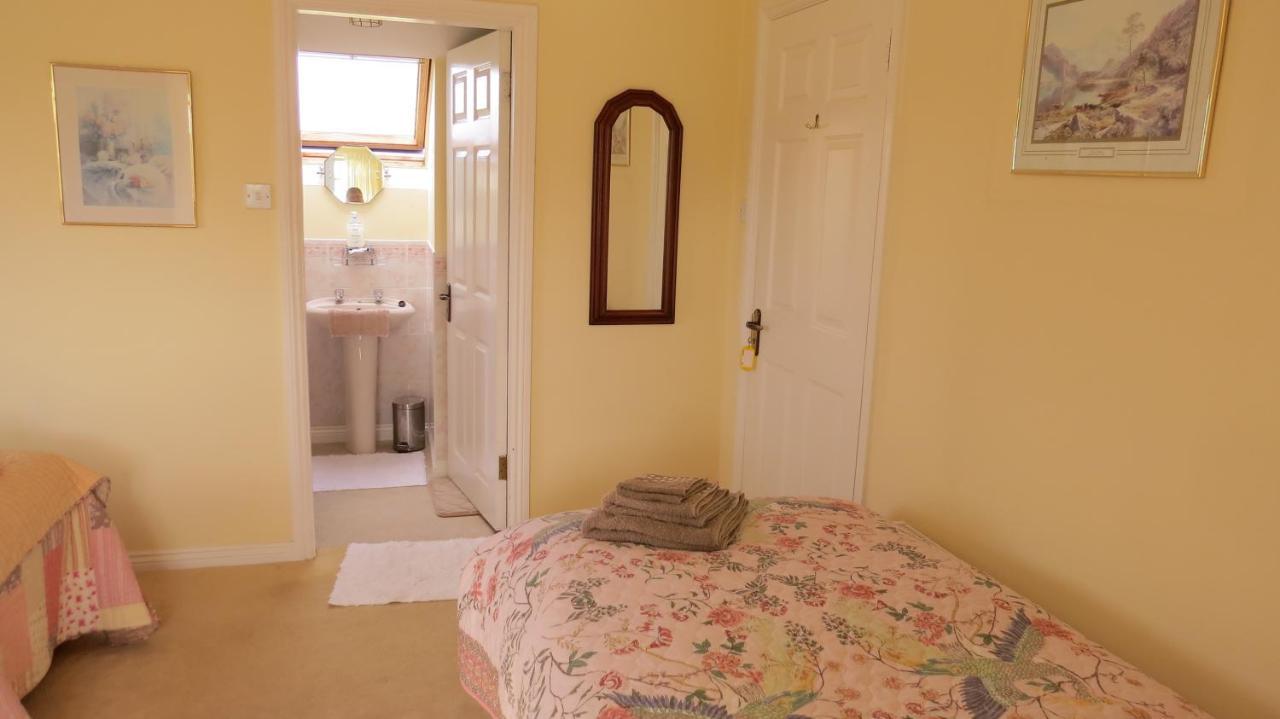 Tyreda Bed & Breakfast เอนนิส ภายนอก รูปภาพ