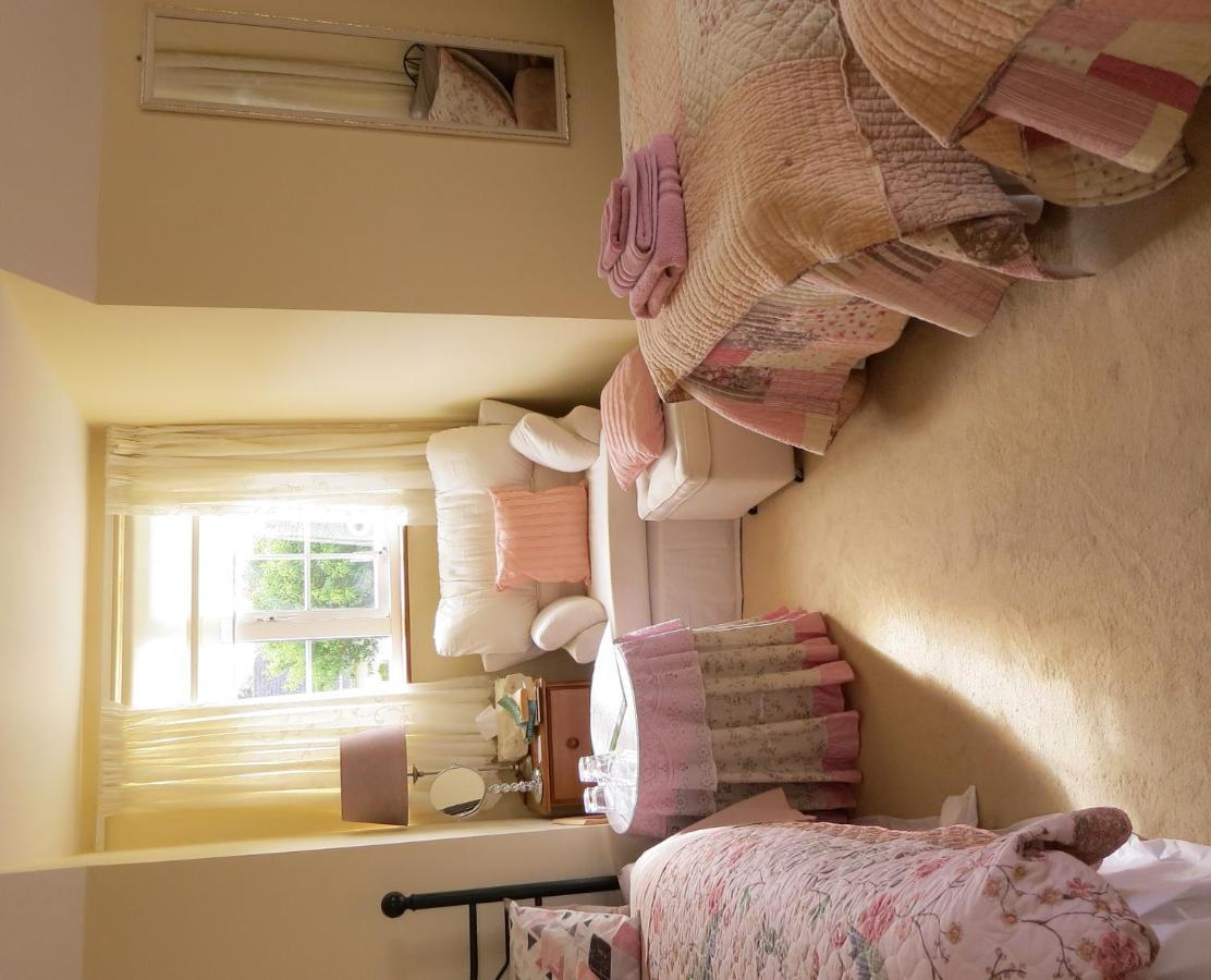 Tyreda Bed & Breakfast เอนนิส ภายนอก รูปภาพ